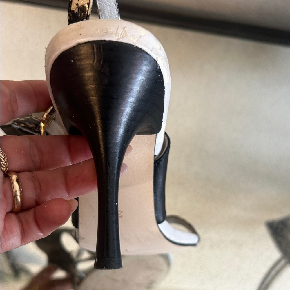 Stella Carter Designer Black and Animal Print Heeled Sandals - Picture 4 of 10